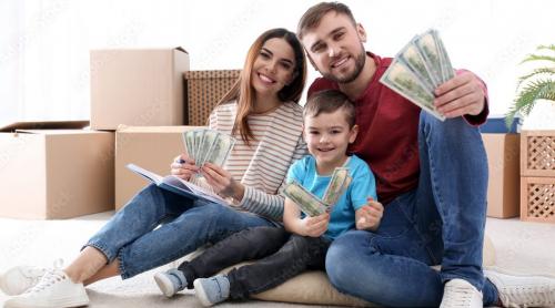 De câți bani are nevoie o familie pentru a trăi decent în România. Calculele Ministrului Muncii