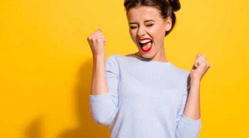 Ești născut în acești ani? În 2026, dorințele tale prind contur, Universul îți oferă daruri neașteptate, capitole vechi se închid definitiv, iar în locul lor apar începuturi noi