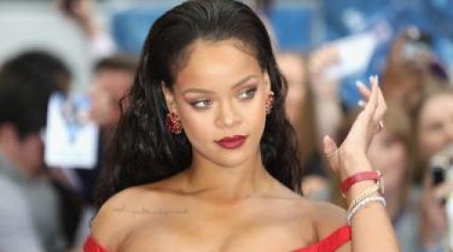 Imagini incendiare cu Rihanna în lenjerie intimă. Cum arată vedeta după al 3 lea copil