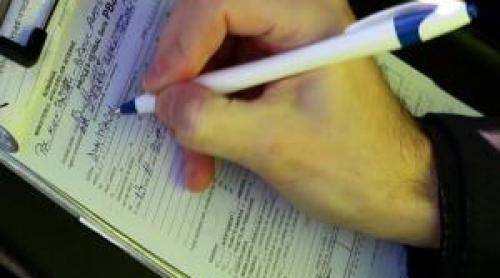 Închisoare sau muncă în folosul comunităţii pentru românii care nu îşi plătesc amenzile