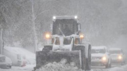Pericol extrem din cauza viscolului puternic. Urmează un weekend cu ploi şi vreme geroasă în toată ţara