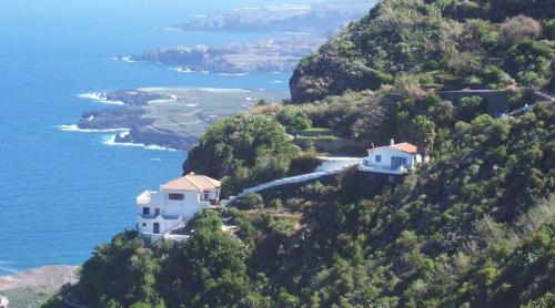 Pericol într o destinație iubită de români. Avertisment pentru sănătate