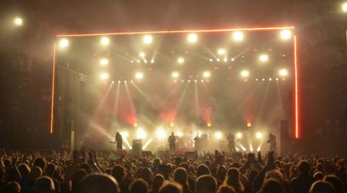 Se interzic manelele în România! Primul oraș care impune măsura