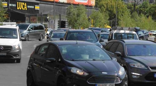 Statul și a dat dezlegare de la criză și nu se poate opri din cumpărat mașini 