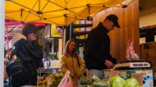 Un aliment de bază va apărea mai târziu în pieţe şi va fi mai scump. Un kg ar putea ajunge şi la 100 de lei