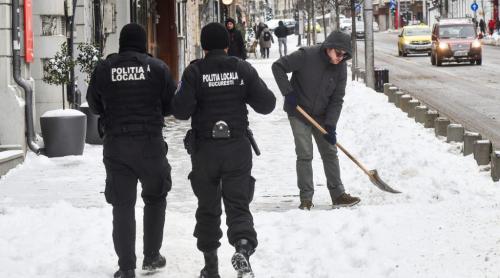 Amenzi pentru cei care nu și curăță trotuarele de zăpadă. Sute de controale făcute de poliţiştii locali