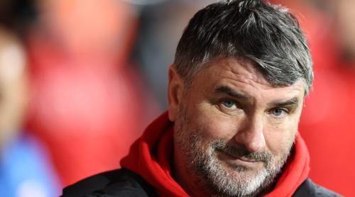 Ce contract are, de fapt, Adrian Mihalcea la Arad. Puțini antrenori din SuperLiga au așa înțelegeri