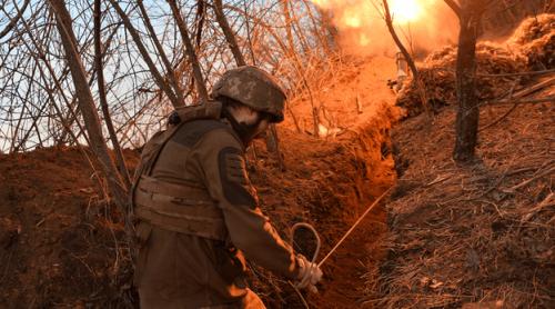 Cum rezistă soldații ucraineni în tranșee, în condiții de frig extrem: „Vin spre noi ca niște zombi”