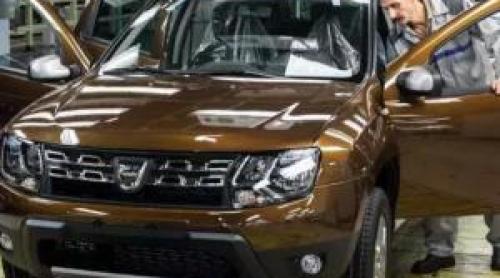 Dacia îşi reduce personalul, sute de oameni pleacă. Cei care renunţă de bunăvoie primesc până la 50.000 €