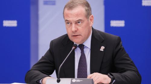 Dmitri Medvedev amenință Franța și Marea Britanie cu lovituri nucleare. Ce l a enervat de data asta
