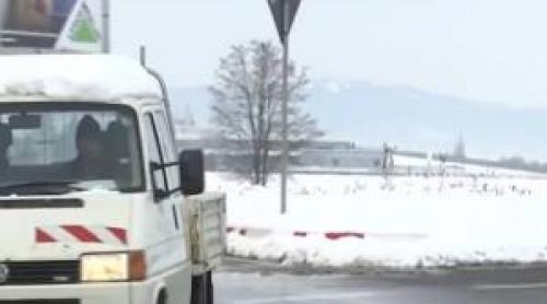 Greşeala frecventă din trafic, după ninsoare, care se pedepseşte cu amenzi de până la 4.000 de lei