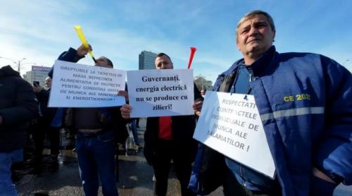 Mii de bugetari și ar putea recupera în instanță drepturile tăiate de Guvern