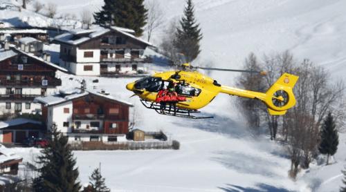 Reacţia americanilor după ce Lindsay Vonn a urlat de durere, înainte să fie luată cu elicopterul spre spital