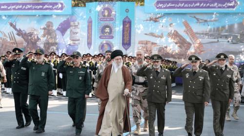 Regimul umbrelor. Ayatollahul Khamenei a construit în jurul său un regim „rezistent la lovituri de stat”.  4.000 de figuri obscure care îl protejează pe maleficul lider suprem al Iranului 