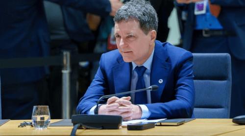 România, împărțită de vizita lui Nicușor Dan în SUA: „Capul plecat sabia nu l taie...”