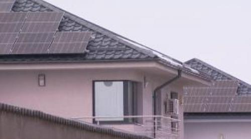 Și a redus factura de la 500 de lei la zero după ce și a montat panouri fotovoltaice şi baterii de stocare