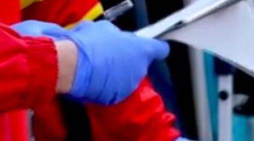 Un medic mărturiseşte că a încălcat protocolul pentru a şi salva pacienţii. "Trebuie să faci improvizaţii"