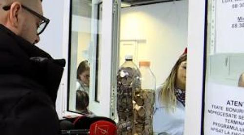 Un șofer și a plătit amenda cu monede, ca răzbunare. Funcționarii au închis ghișeul și s au pus pe numărat