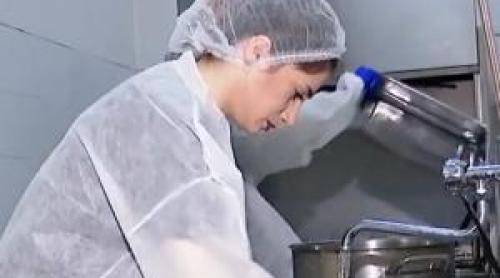 Cât câștigă studenții care lucrează în cantina universității. "Bursa" îi ajută să şi acopere câteva cheltuieli