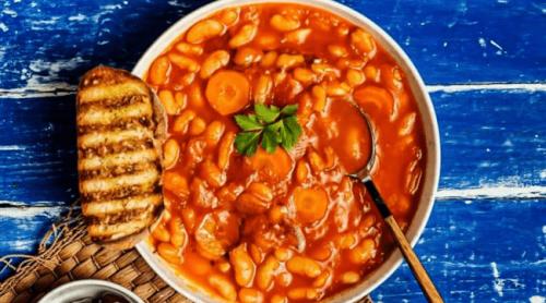 Deliciile culinare care înseninează Postul Mare. Trei rețete balcanice delicioase preparate cu fasole