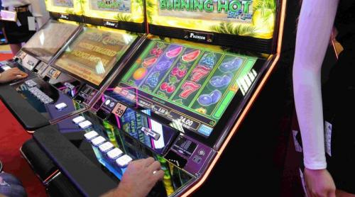 Guvernul, pregătit să ne rupă în amenzi. Cât strânge statul din „păcatele” românilor