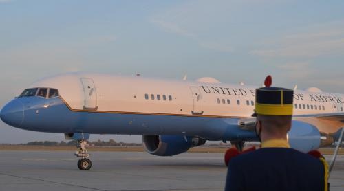 Paradoxul de la Kogălniceanu: americanii aduc avioane pentru războiul din Iran într o bază modernizată de un oligarh apropiat de Putin