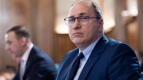 Premierul și ministrul Educației joacă rolurile „polițistul rău și polițistul bun” cu profesorii