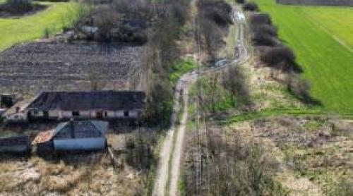 Satul unde au mai rămas doar 20 de suflete. Cel mai tânăr locuitor are 22 de ani