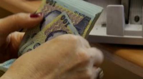 Tinerii, ajutaţi de stat să ia cel puţin 5.000 de lei salariu la angajare. Şomajul în cazul lor e de 30%