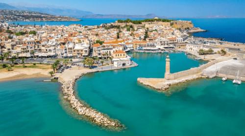 Topul surprinzător al celor mai ieftine insule din Grecia! Destinațiile de vacanță care îți salvează sute de euro 