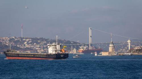 Trump deschide un nou front în Iran: lupte intense pentru controlul Strâmtorii Ormuz