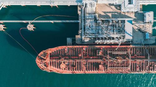 Washington anunță că ridică timp de 30 de zile sancțiunile privind achiziționarea de petrol din Rusia transportat pe mare