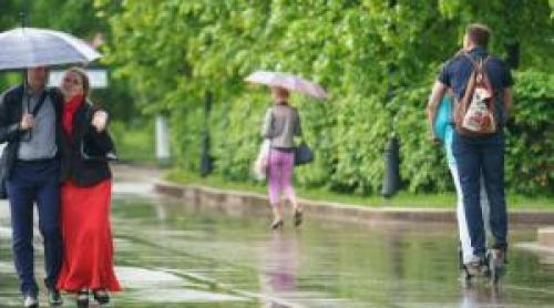 ANM schimbă radical prognoza pentru minivacanţa de 1 Mai. Frig şi ploi în mai multe judeţe