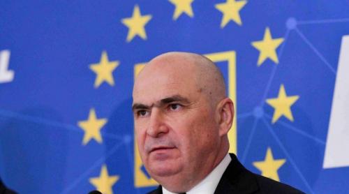 Bolojan forțează un guvern minoritar și și a trimis parlamentarii să racoleze voturi din zona „extremistă”