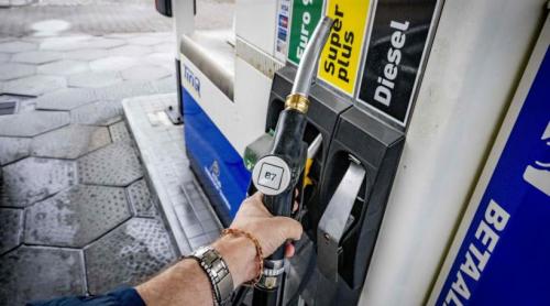 Câștiguri uriașe pe buzunarul șoferilor europeni: 24 de miliarde în plus pentru companiile petroliere