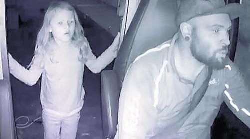 Coșmar de Crăciun: o fetiță de 7 ani, ucisă de livratorul care îi adusese un cadou. Bărbatul riscă pedeapsa cu moartea