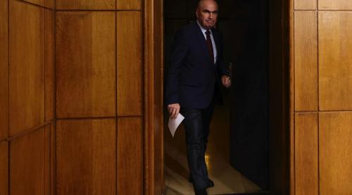 Criza constituțională perfectă   Ce se întâmplă dacă premierul Bolojan se agață de funcție după retragerea PSD și perioada de interimat