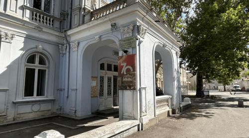 ,,Cu toții știam”. Acuzații tulburătoare la Colegiul Național Dinu Lipatti: Un profesor care ar fi abuzat sexual o elevă de 13 ani, în 2011, predă și acum