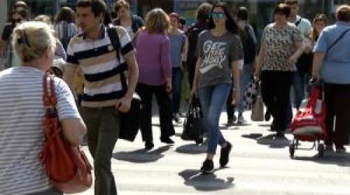 De ce nu îşi găsesc job tinerii din România. "Nu vor să mai lucreze pe puţini bani"