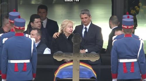 Imaginile durerii pe Arena Națională: Neli și Răzvan Lucescu și au luat adio de la „Il Luce”