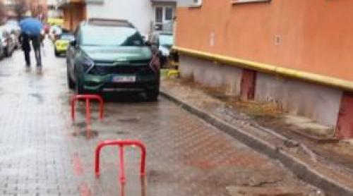 Loc de parcare la preţ de garsonieră. Cât costă să laşi maşina în faţa blocului în Cluj
