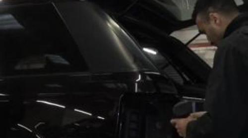 O fabrică de piese auto din Bistriţa dă afară sute de angajaţi. 500 de oameni vor rămâne şomeri