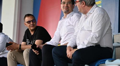 OK! Vine Hagi, dar cine joacă?