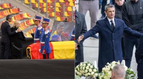 Răzvan Lucescu a stat 16 ore în picioare și a salutat fiecare om la priveghi. Reacția celor din jur: „A avut puterea asta”