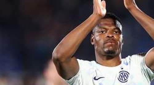  „Asta ne a cerut Chivu și a fost inflexibil!” Denzel Dumfries dezvăluie rețeta succesului