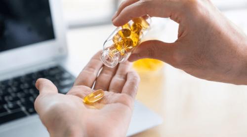 Atenție la vitamine! Un supliment anti îmbătrânire foarte popular hrănește celulele canceroase 