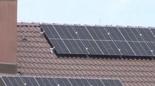 Comuna din România care oferă gratuit panouri fotovoltaice. Ce condiții trebuie îndeplinite