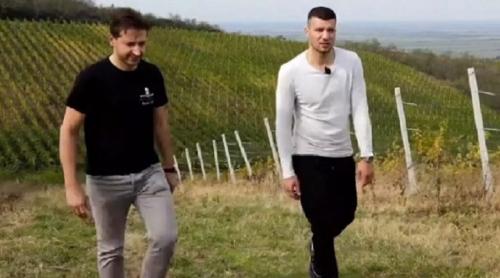 Răspunsul fabulos al tânărului milionar pentru cel care l a umilit doar fiindcă venea din România!