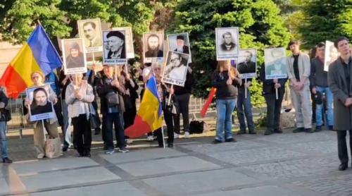 Reportaj: La adunarea „Sfinților”: între povești de chin și „torționari”