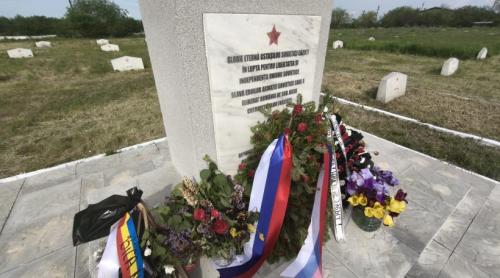 REPORTAJ: Ziua Propagandei Finale la Budeștii de Călărași. Poveste de coasă într un cimitir sovietic din Bărăgan